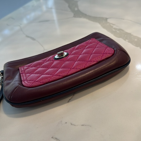 Coach Park Quilted Leather Medium Wristlet F50097 - Picture 13 of 15